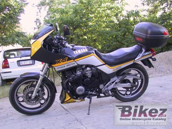 1988 Yamaha XJ 600 photo